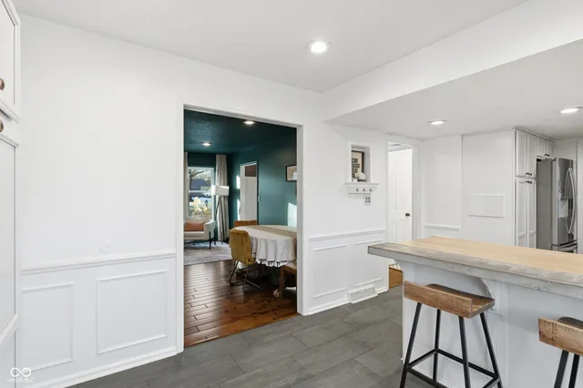 $379,900 | 2711 Pomona Court, Indianapolis, IN 46268