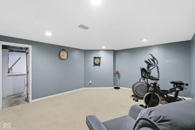 $379,900 | 2711 Pomona Court, Indianapolis, IN 46268