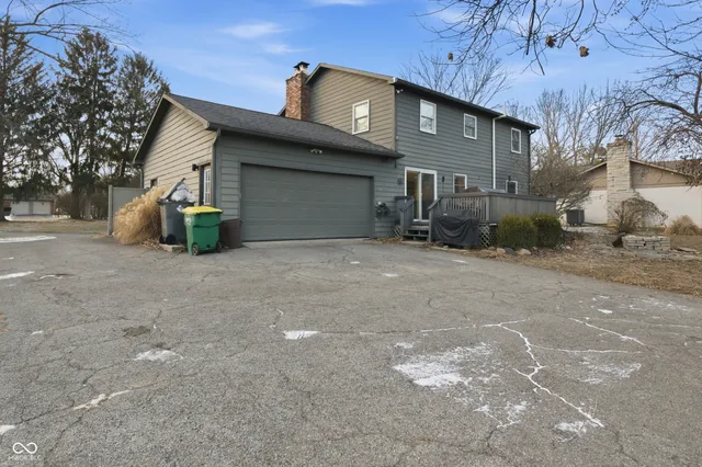 $379,900 | 2711 Pomona Court, Indianapolis, IN 46268