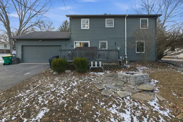 $379,900 | 2711 Pomona Court, Indianapolis, IN 46268