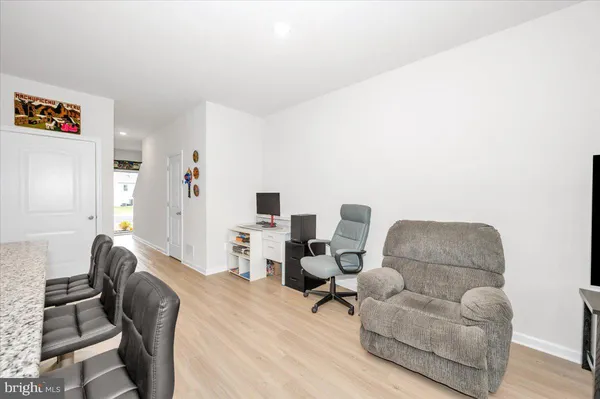 $276,900 | 31 Bloomsbury Street, Falling Waters, WV 25419