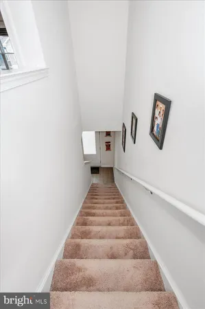 $276,900 | 31 Bloomsbury Street, Falling Waters, WV 25419