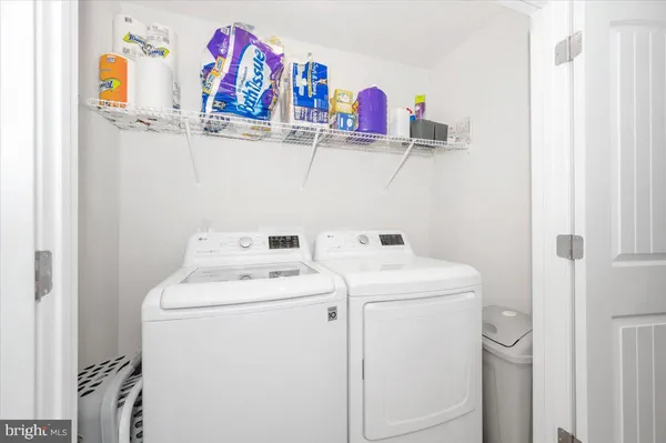 $276,900 | 31 Bloomsbury Street, Falling Waters, WV 25419