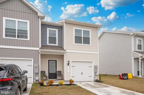 $276,900 | 31 Bloomsbury Street, Falling Waters, WV 25419