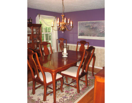 292 Cedar Street Sturbridge, MA 01518 - Photo 7 of 20 a view of a dining room with furniture and window