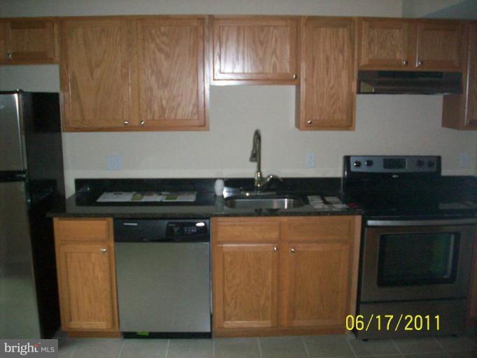 11609 Windbluff Court, Unit 9/009 Reston, VA 20191 - Photo 10 of 26 all new