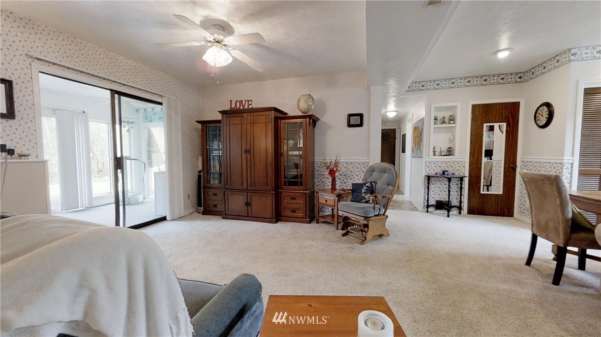 17645 122nd Place Southeast Renton, WA 98058 - Photo 14 of 25 Gallery Image 14