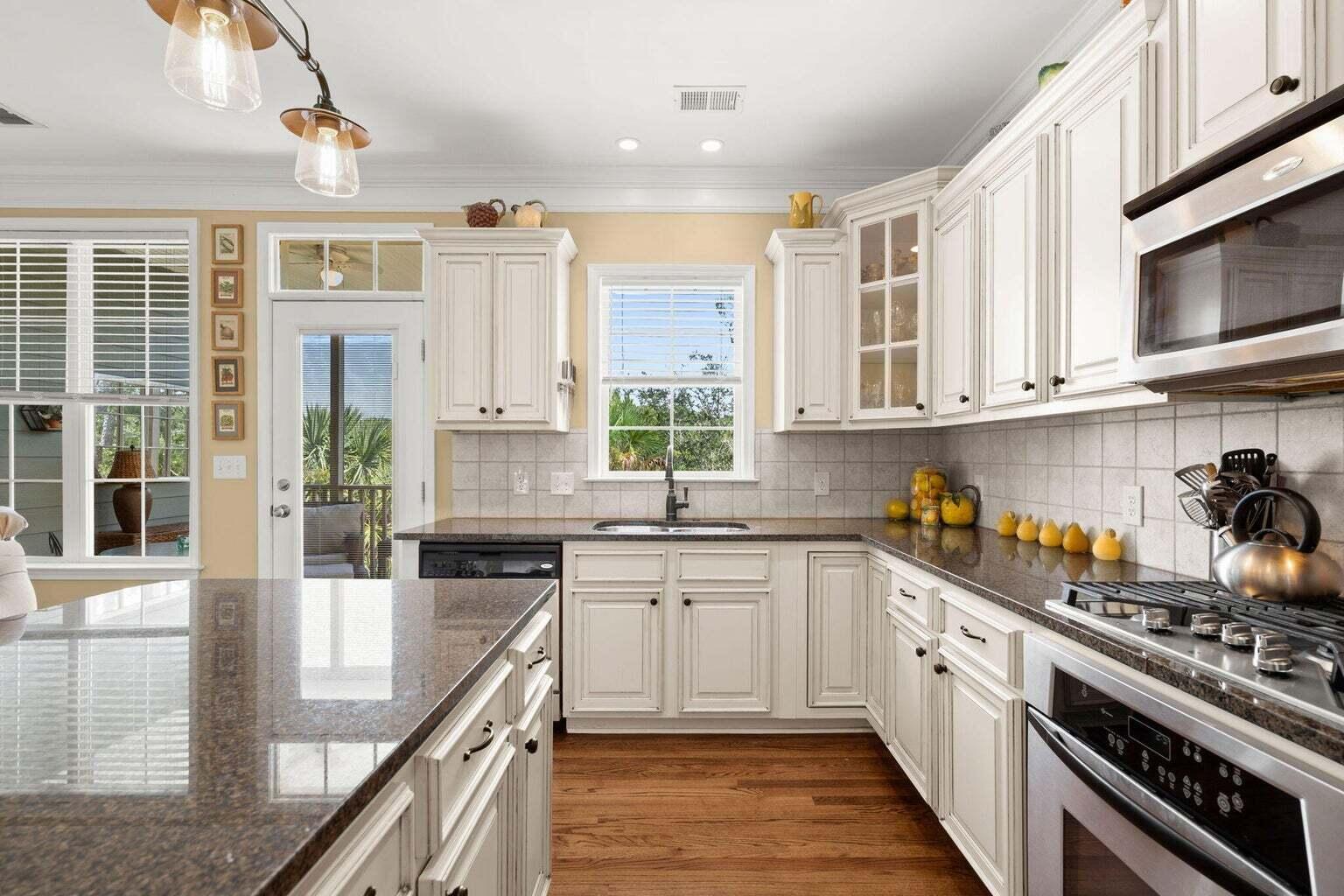 164 Palm Cove Way Mount Pleasant, SC 29466 - Photo 13 of 46 .