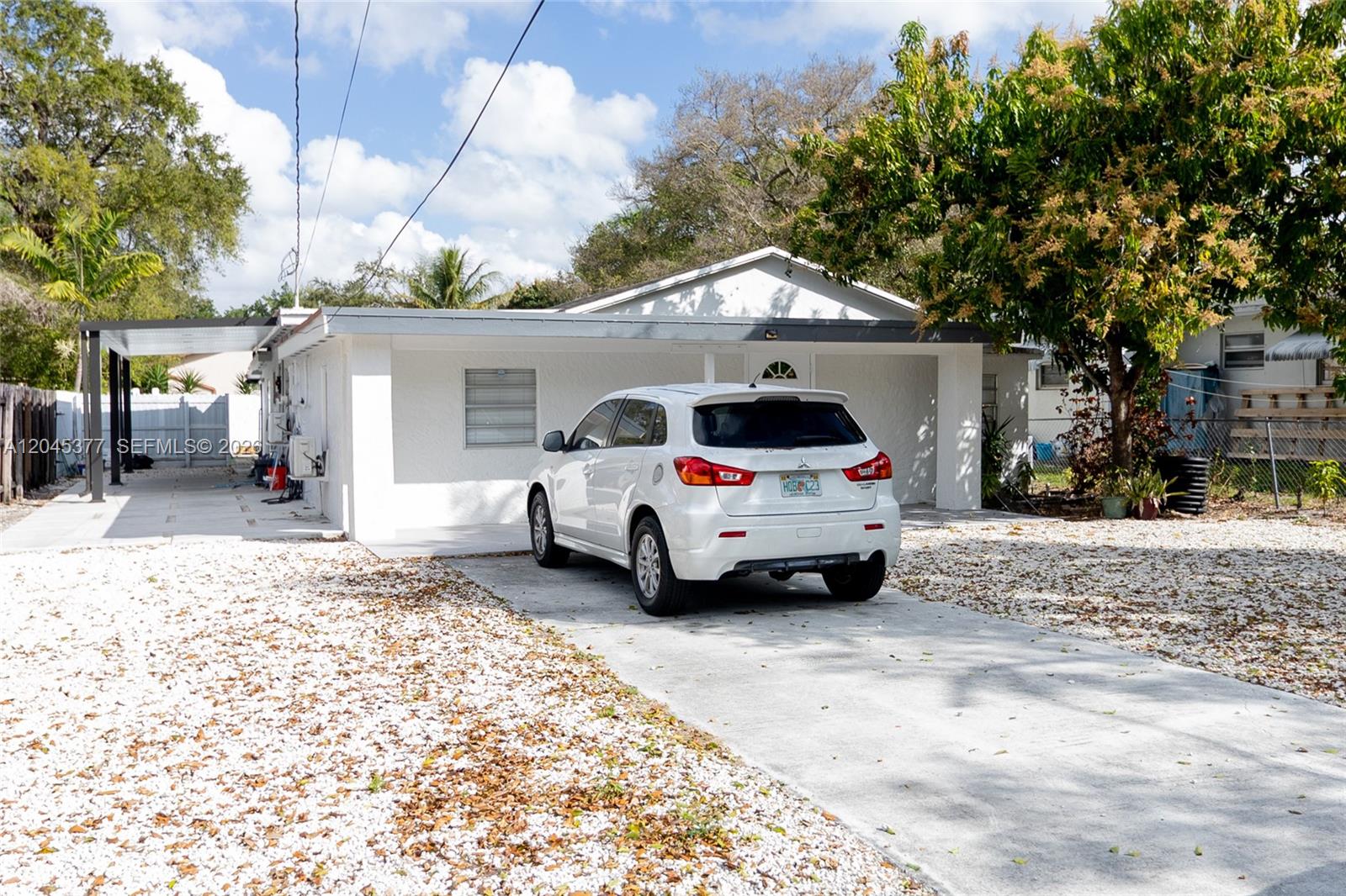 5803 Buchanan Street Hollywood, FL 33021 - Photo 1 of 9