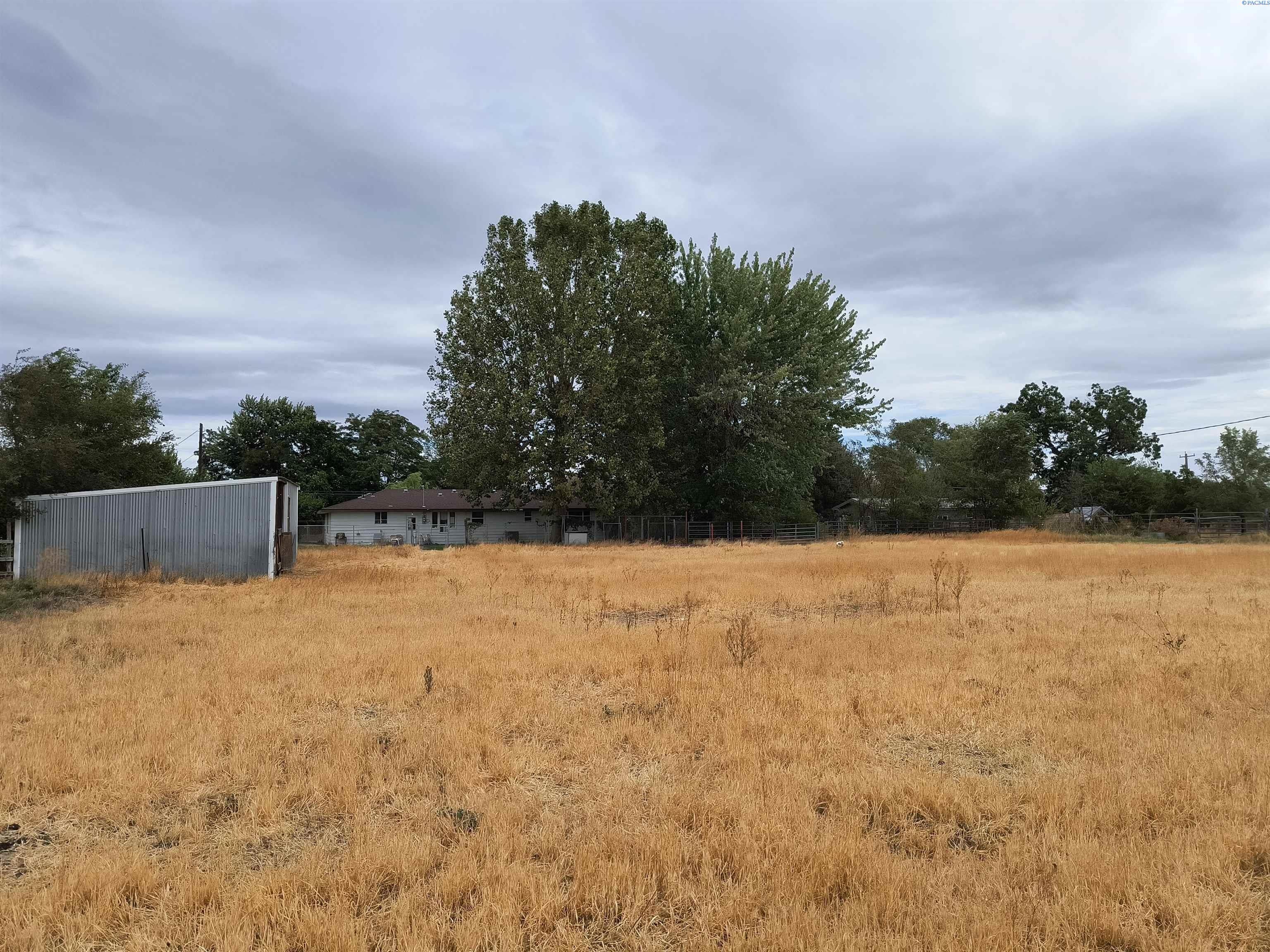 210703 East Bryson Brown Road Kennewick, WA 99337 - Photo 16 of 21 Gallery Image 16