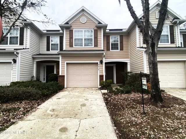 $1,800 | 4838 Parkhurst Place, Jacksonville, FL 32256