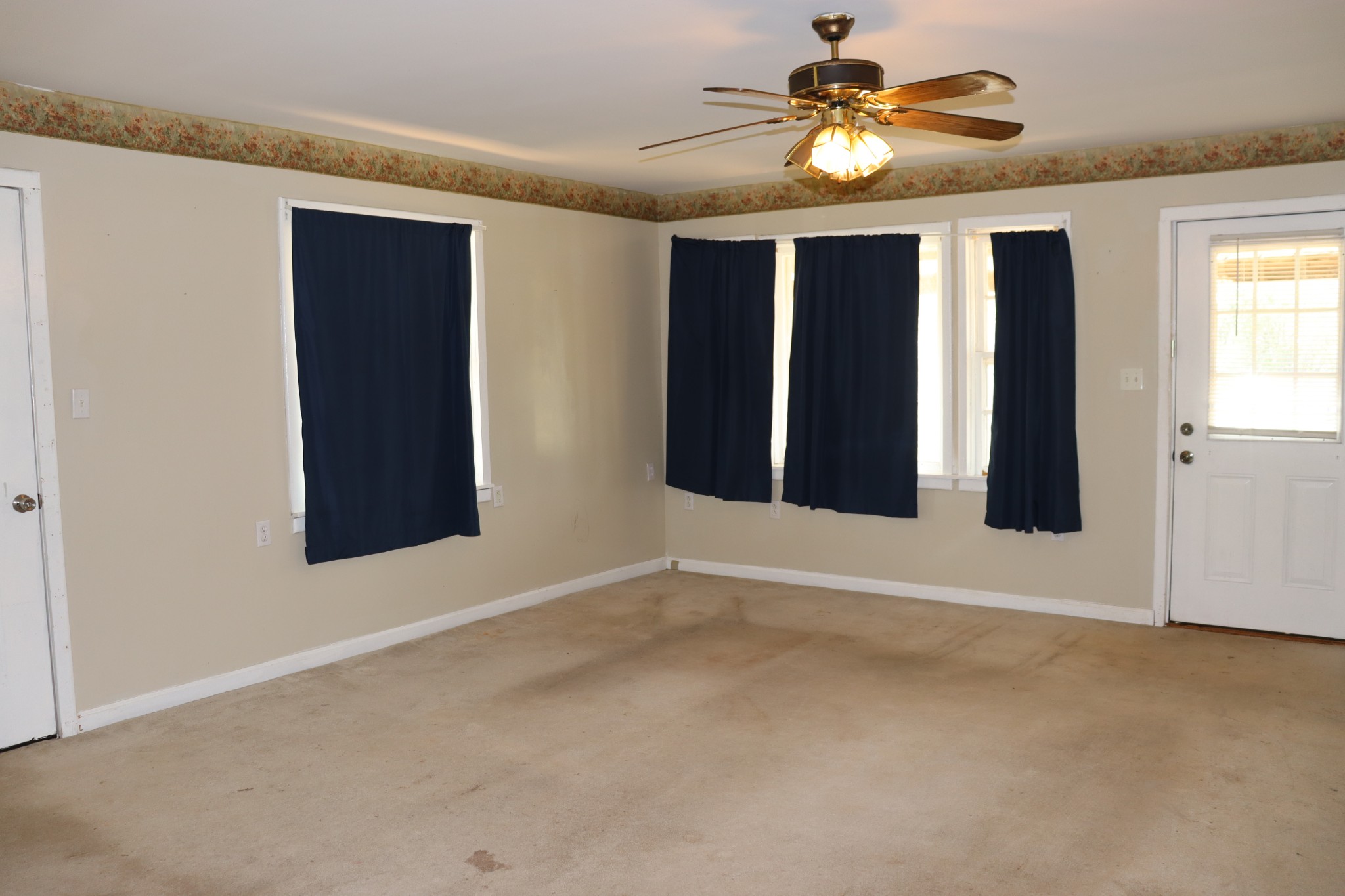 665 Oak Grove Road Sparta, TN 38583 - Photo 6 of 31 Gallery Image 6