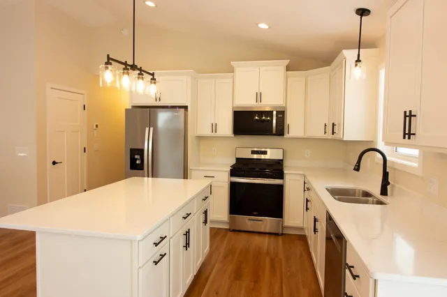 $409,000 | 1105 2nd Street Southeast, Faribault, MN 55021