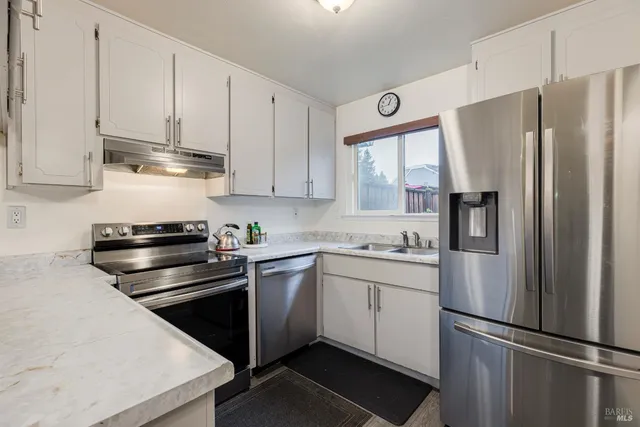 $399,000 | 668 Racquet Club Circle, Rohnert Park, CA 94928