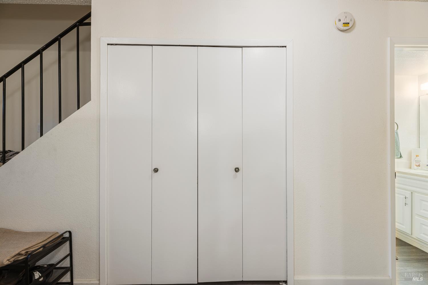 668 Racquet Club Circle Rohnert Park, CA 94928 - Photo 14 of 28 a view of a hallway