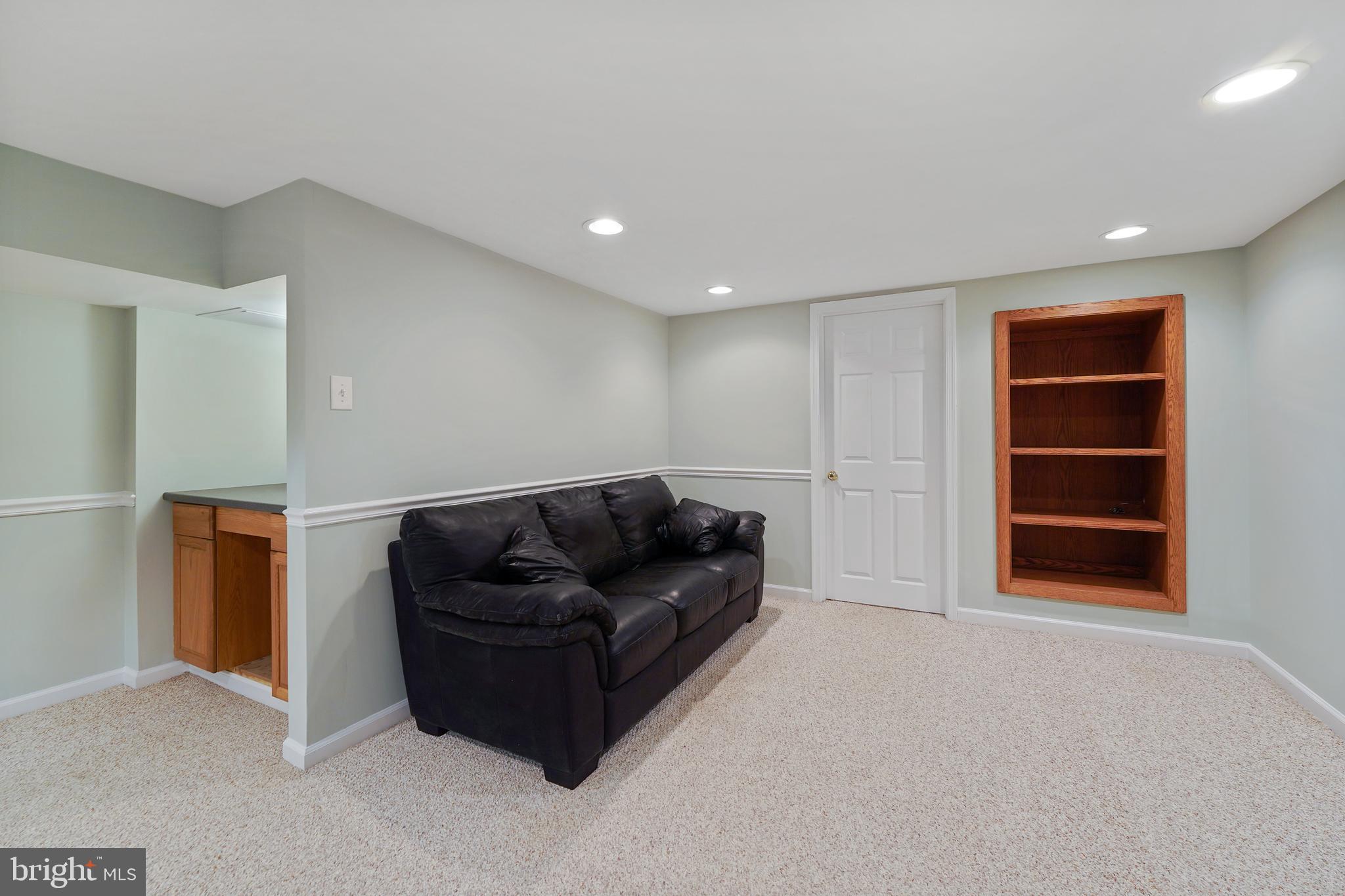 208 Rively Avenue Collingdale, PA 19023 - Photo 30 of 37 Gallery Image 30