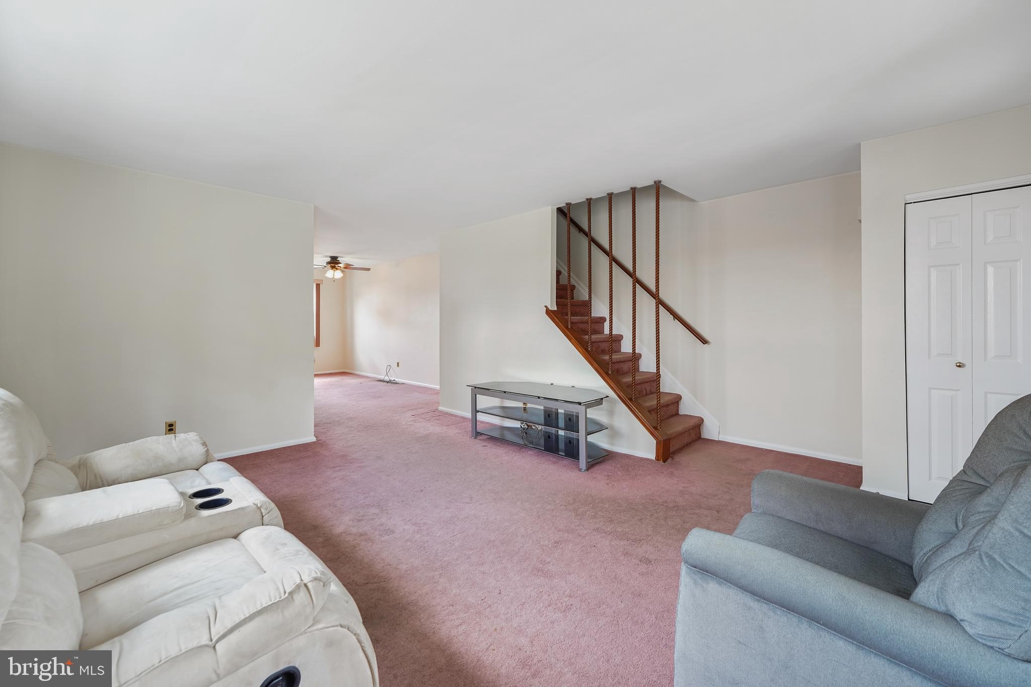 208 Rively Avenue Collingdale, PA 19023 - Photo 6 of 37 Gallery Image 6