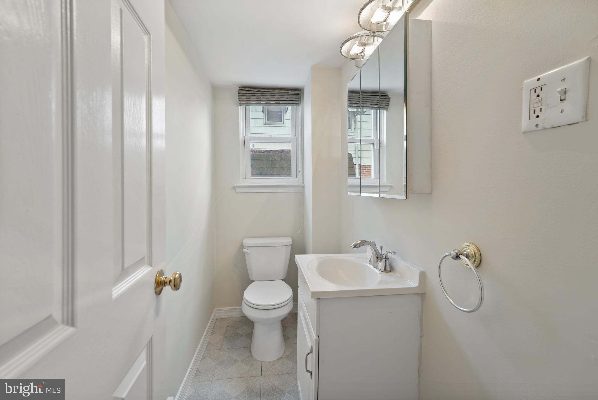 208 Rively Avenue Collingdale, PA 19023 - Photo 9 of 37 Gallery Image 9