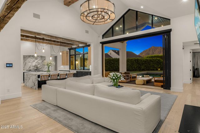 $6,250,000 | 6238 East Calle Rosa, Scottsdale, AZ 85251