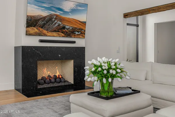 $6,250,000 | 6238 East Calle Rosa, Scottsdale, AZ 85251