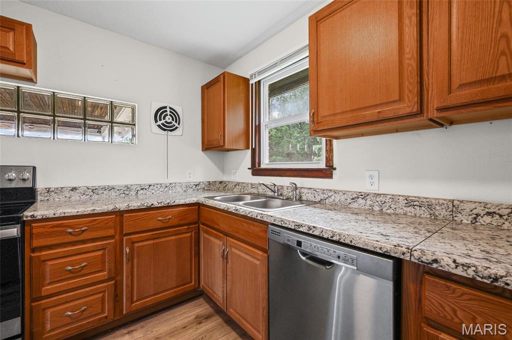 5444 Donald Drive High Ridge, MO 63049 - Photo 16 of 35