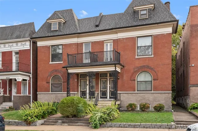 $679,000 | 4220-4222 Cleveland Avenue, St. Louis, MO 63110