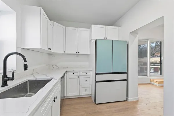 $280,000 | 710 Grant Street, Buckner, MO 64016