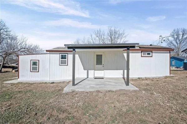 $280,000 | 710 Grant Street, Buckner, MO 64016