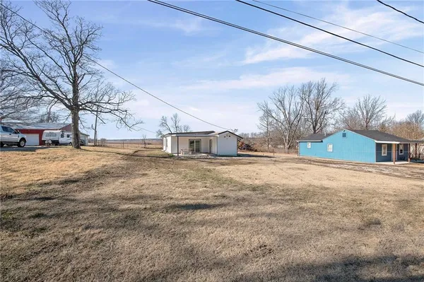 $280,000 | 710 Grant Street, Buckner, MO 64016