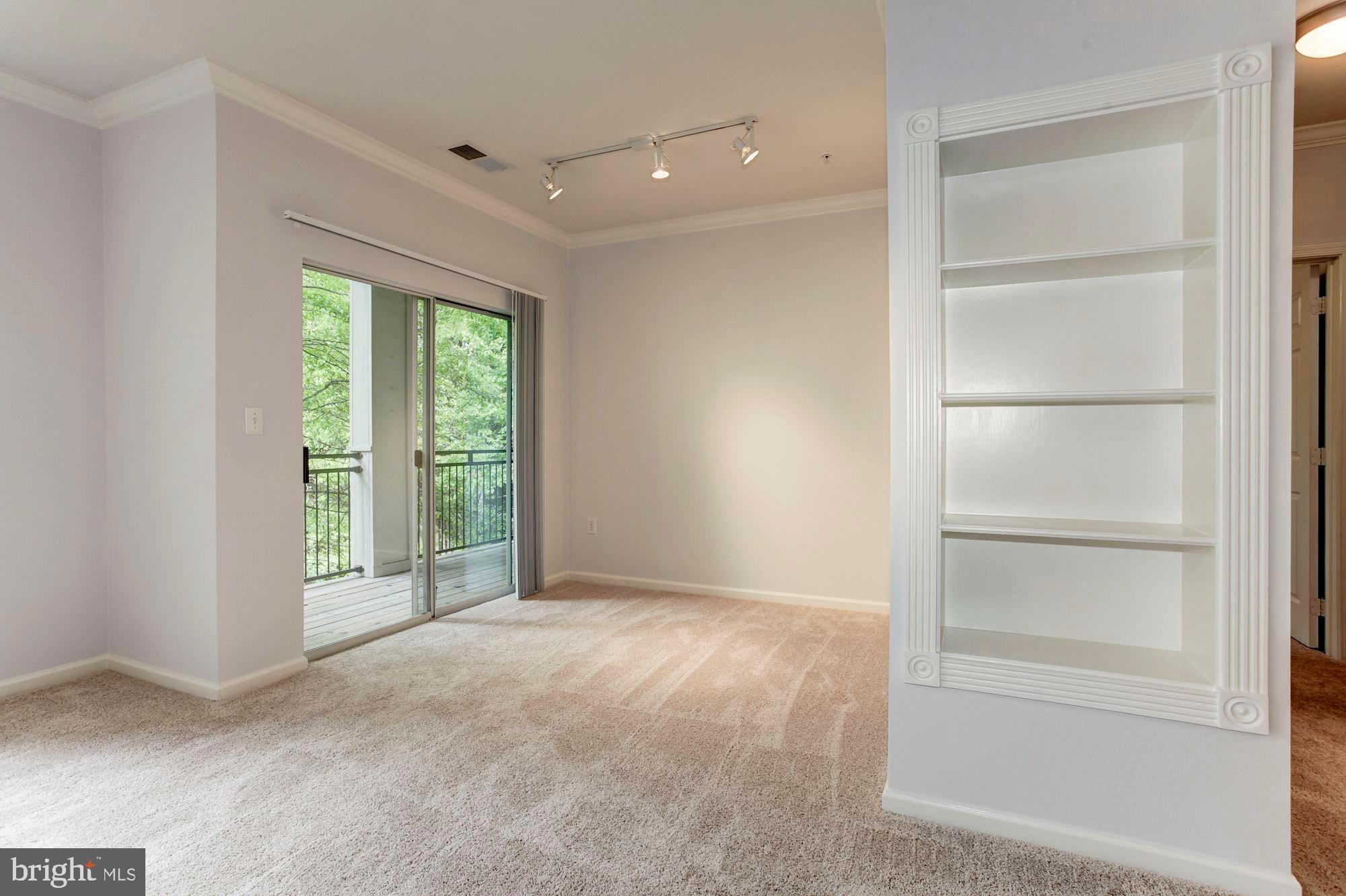 12128 Garden Ridge Lane, Unit 203 Fairfax, VA 22030 - Photo 16 of 40 Dining Room