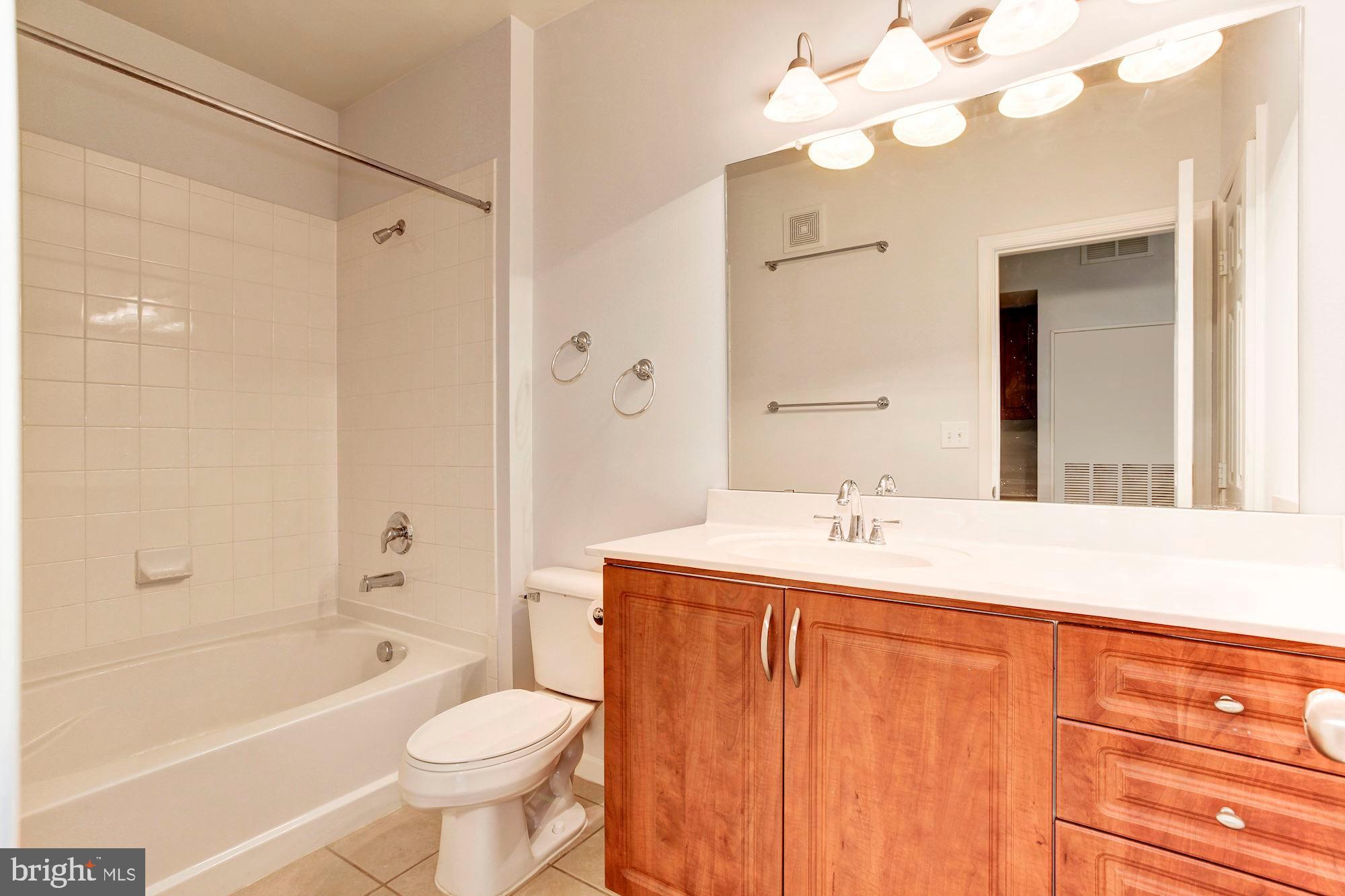 12128 Garden Ridge Lane, Unit 203 Fairfax, VA 22030 - Photo 24 of 40 Master Bathroom