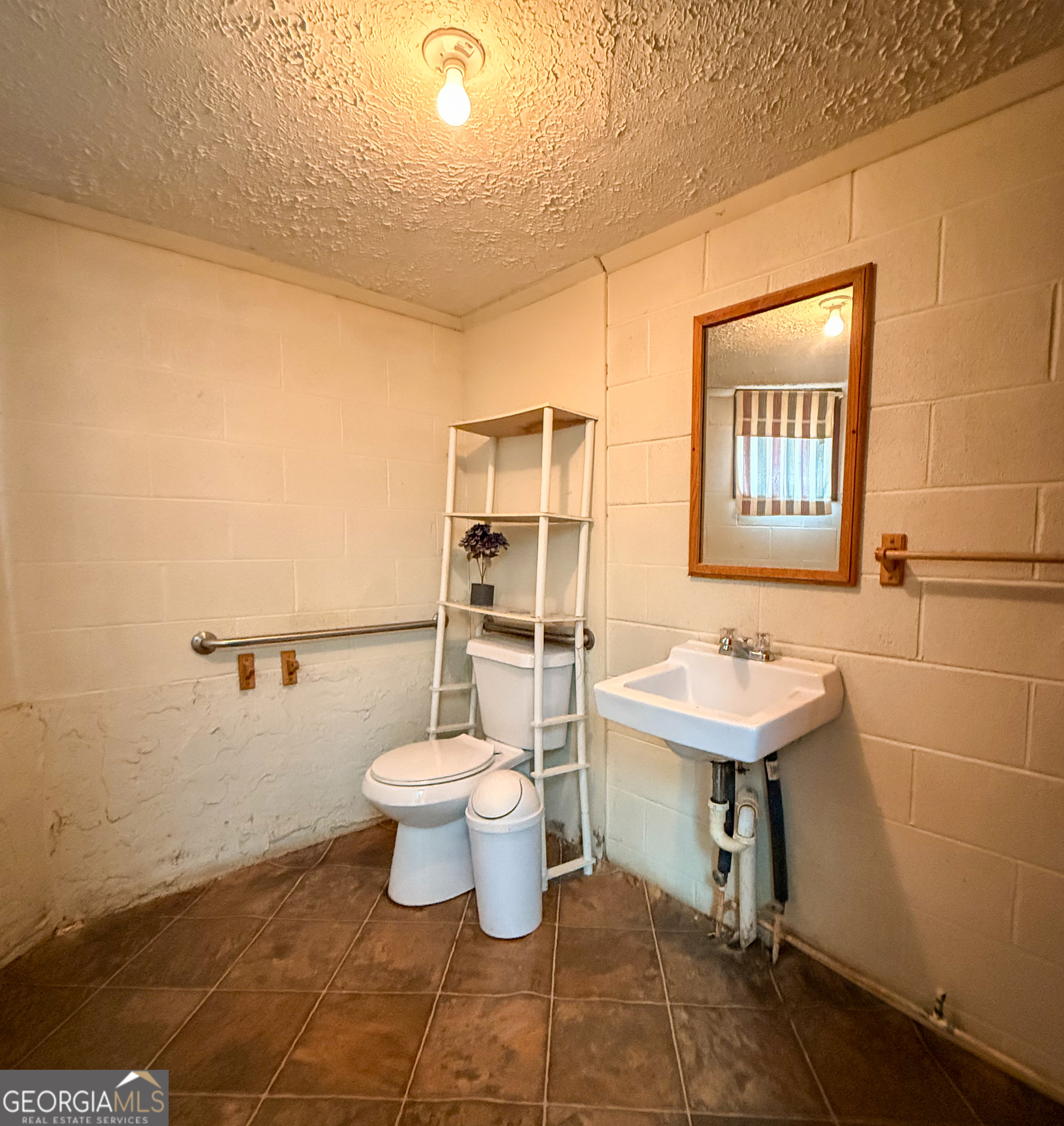 2688 Nub Garland Road Toccoa, GA 30577 - Photo 17 of 39