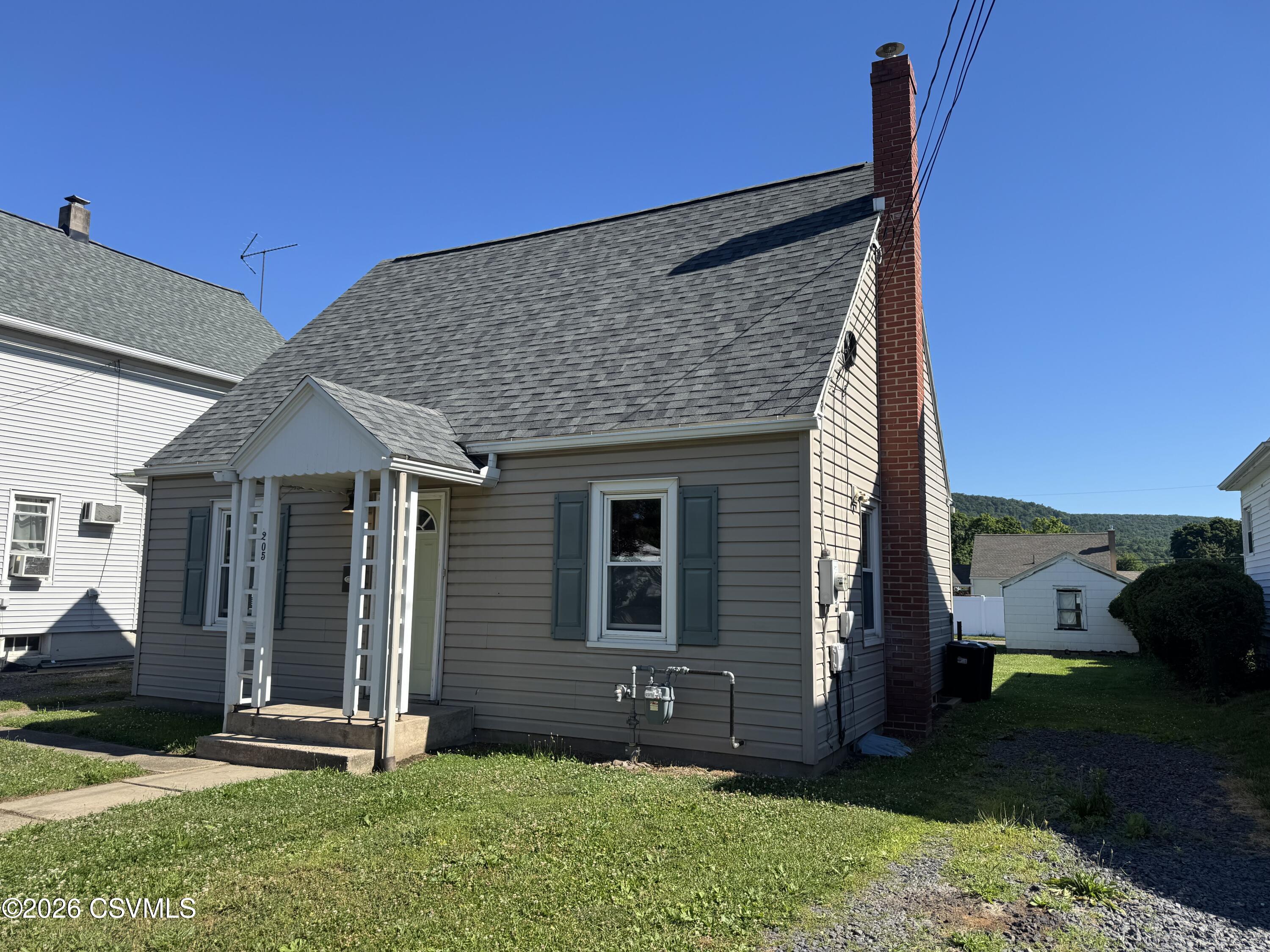 205 Martzville Road Berwick, PA 18603 - Photo 3 of 28