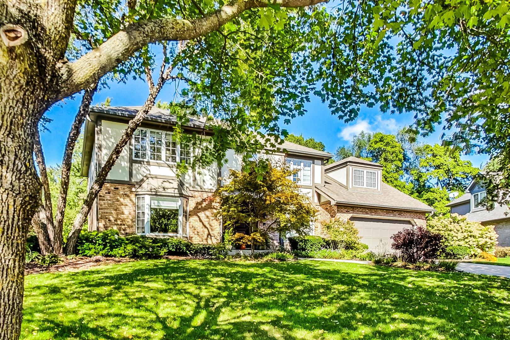 549 60th Place Burr Ridge, IL 60527 - Photo 1 of 66 Gallery Image 1