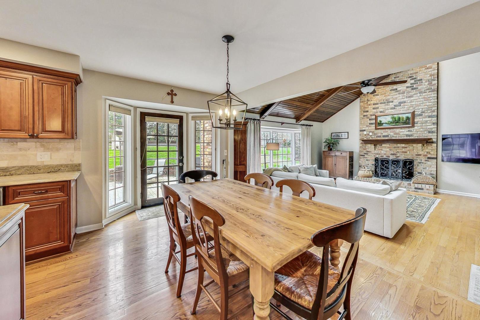 549 60th Place Burr Ridge, IL 60527 - Photo 15 of 66 Gallery Image 15