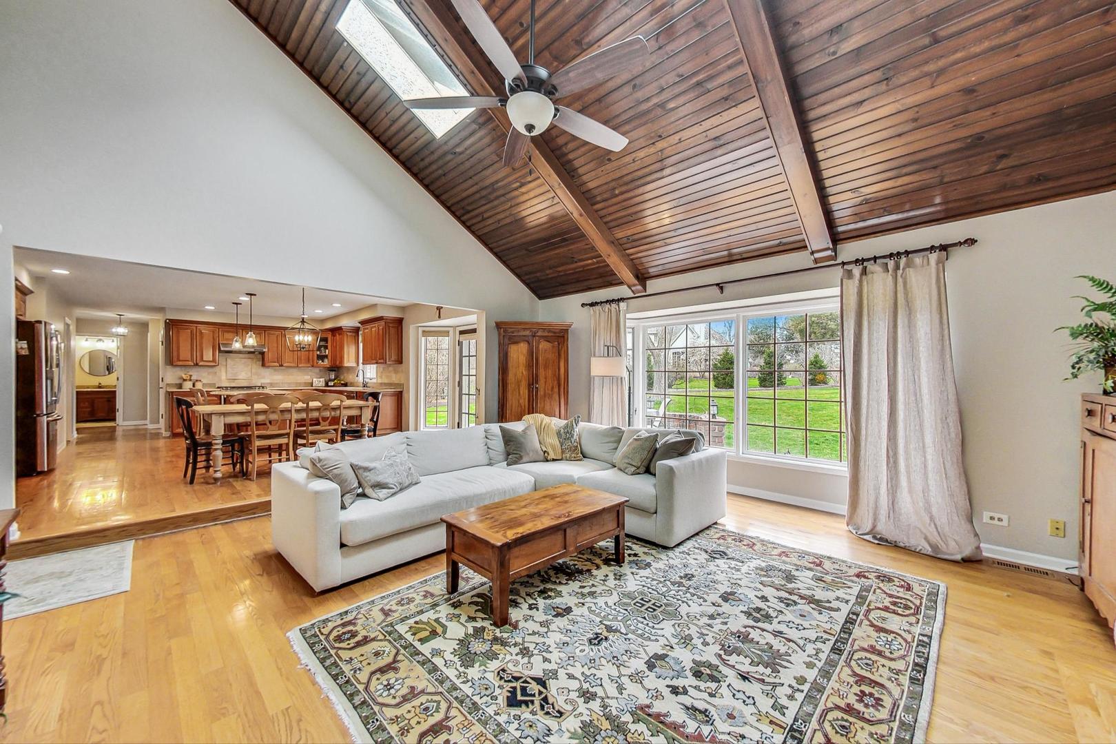 549 60th Place Burr Ridge, IL 60527 - Photo 17 of 66 Gallery Image 17
