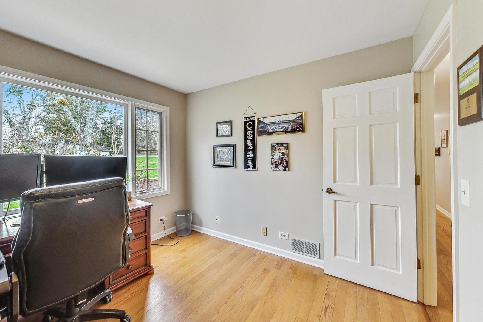 549 60th Place Burr Ridge, IL 60527 - Photo 24 of 66 Gallery Image 24