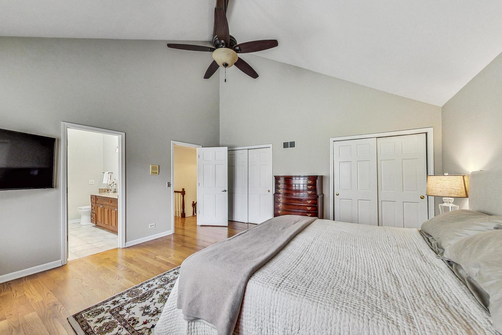 549 60th Place Burr Ridge, IL 60527 - Photo 30 of 66 Gallery Image 30