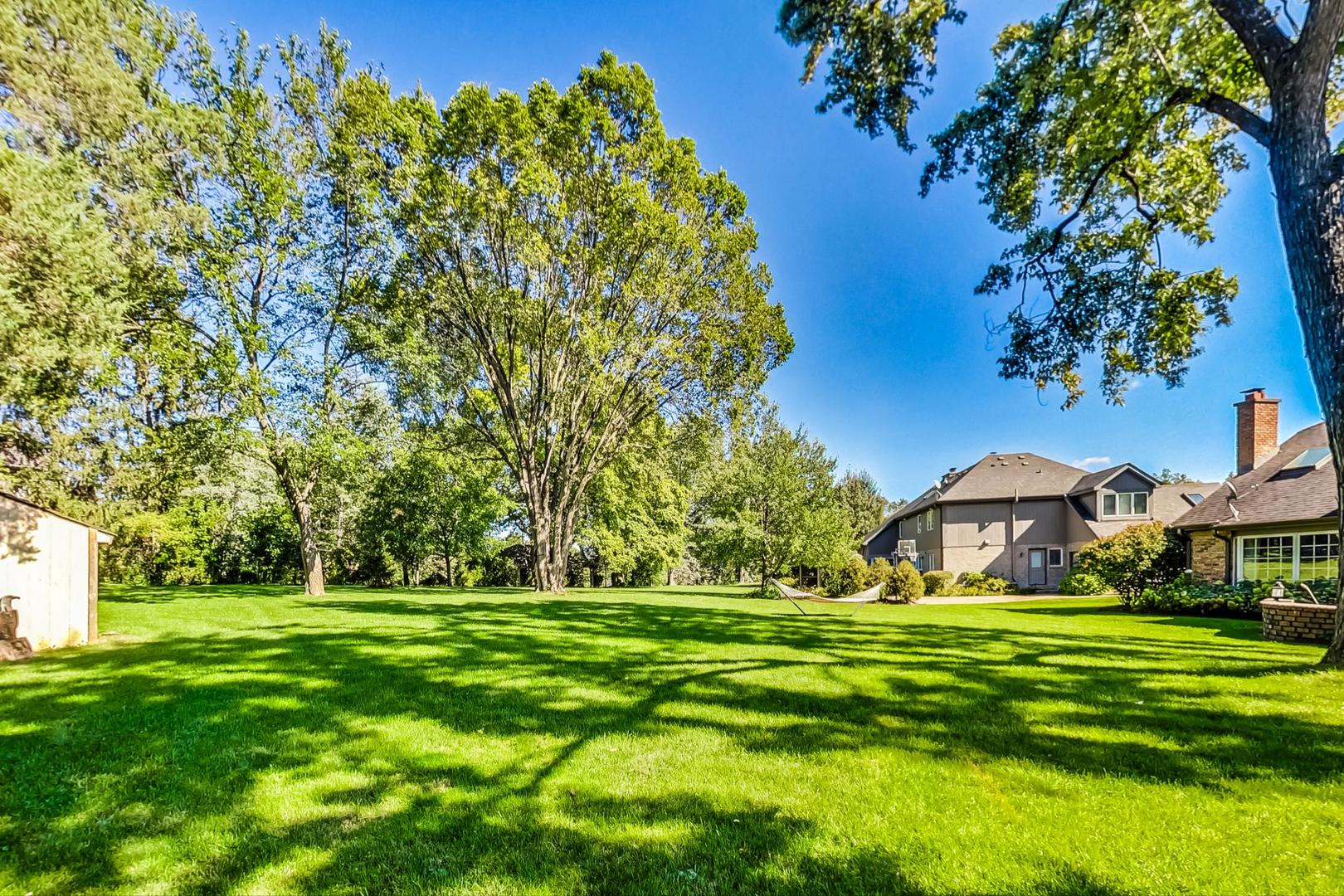 549 60th Place Burr Ridge, IL 60527 - Photo 3 of 66 Gallery Image 3