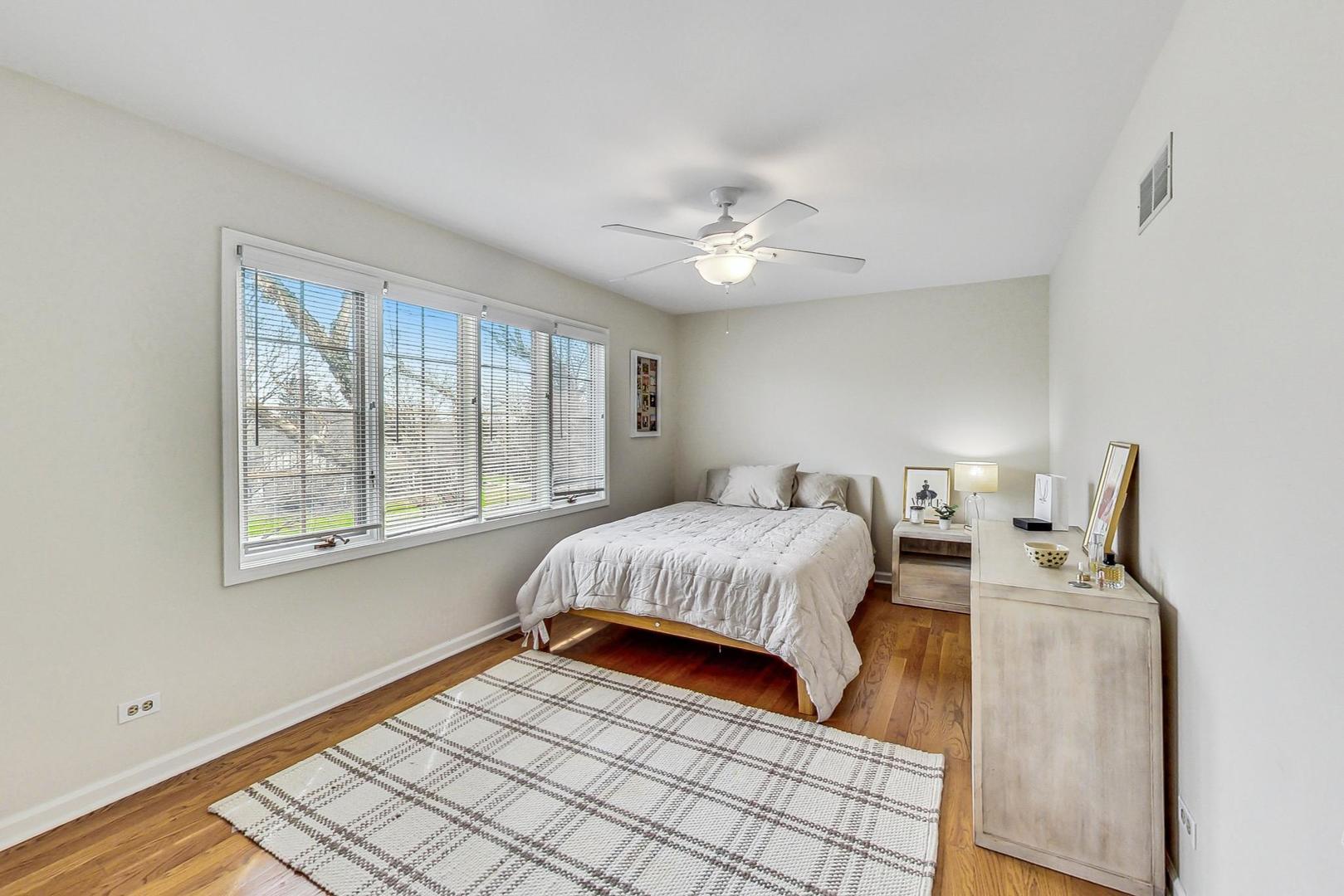 549 60th Place Burr Ridge, IL 60527 - Photo 40 of 66 Gallery Image 40