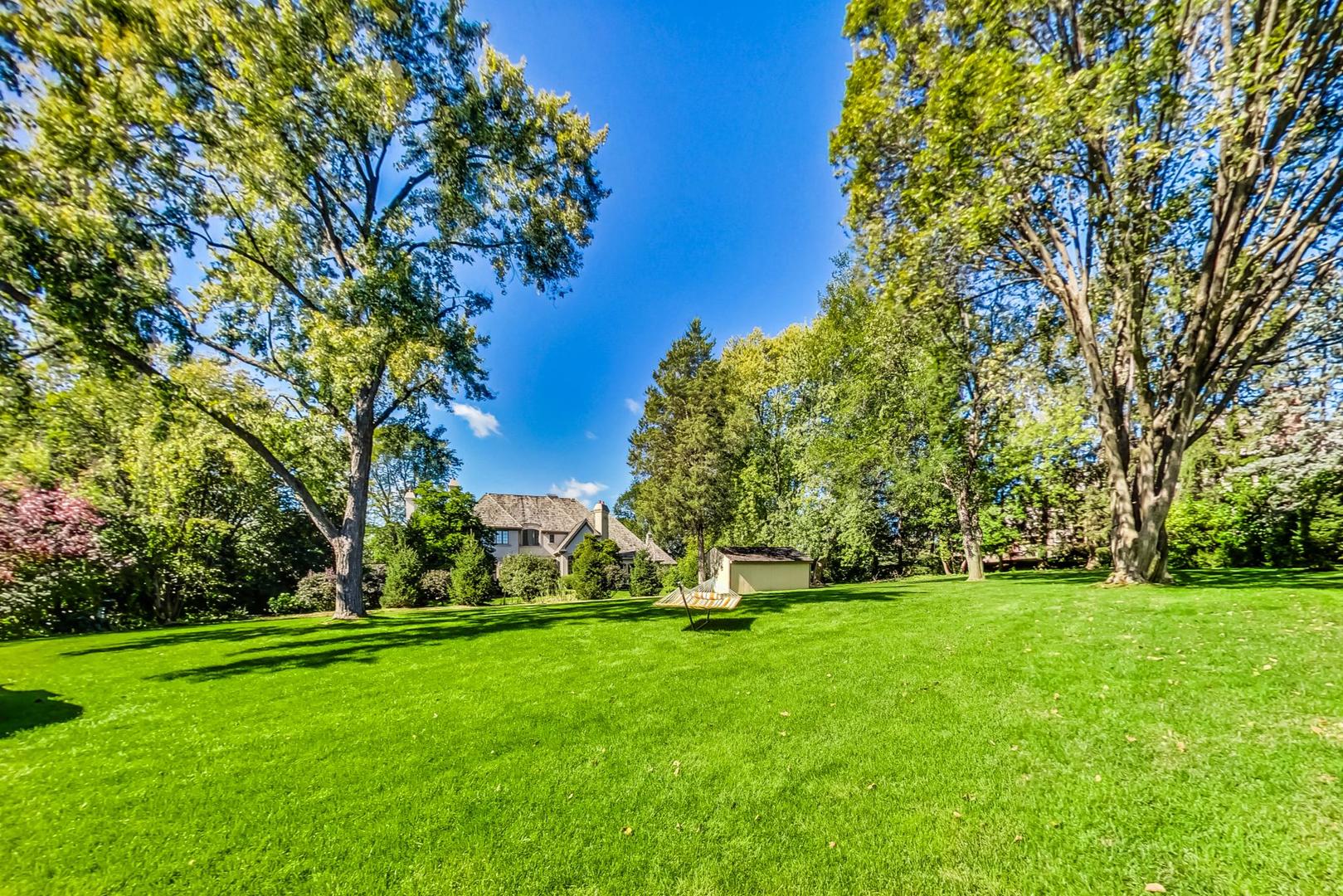 549 60th Place Burr Ridge, IL 60527 - Photo 4 of 66 Gallery Image 4