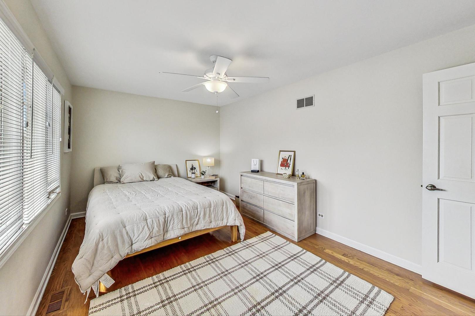 549 60th Place Burr Ridge, IL 60527 - Photo 41 of 66 Gallery Image 41