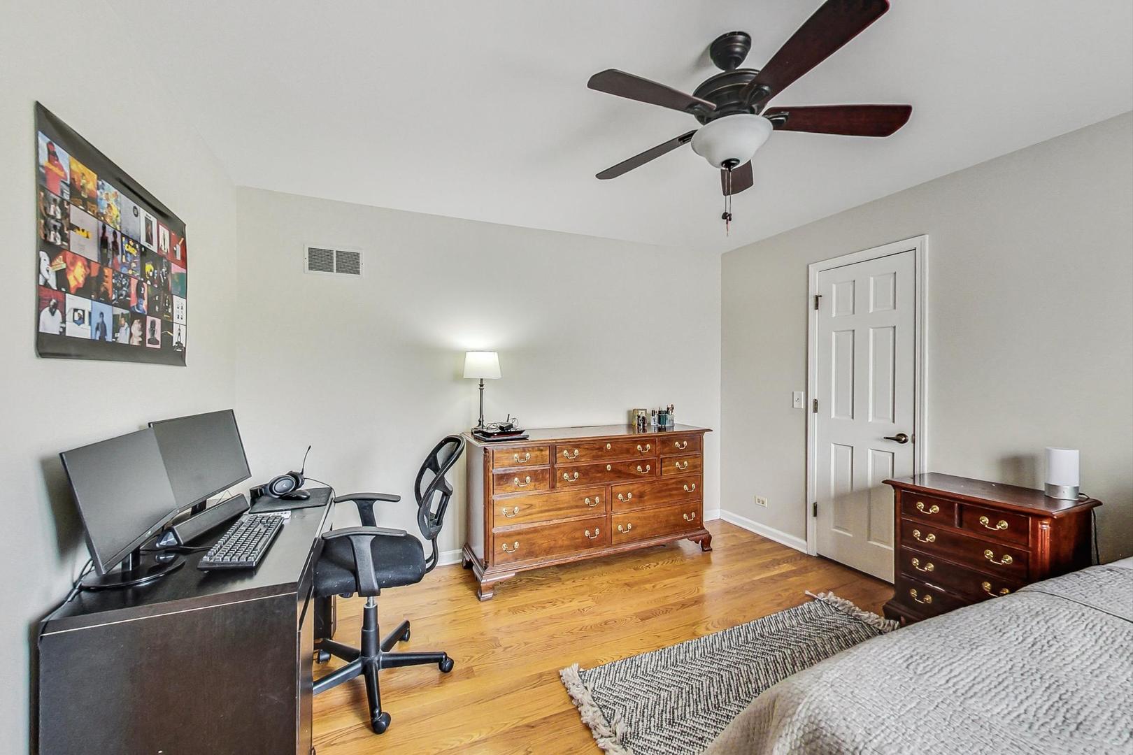 549 60th Place Burr Ridge, IL 60527 - Photo 43 of 66 Gallery Image 43
