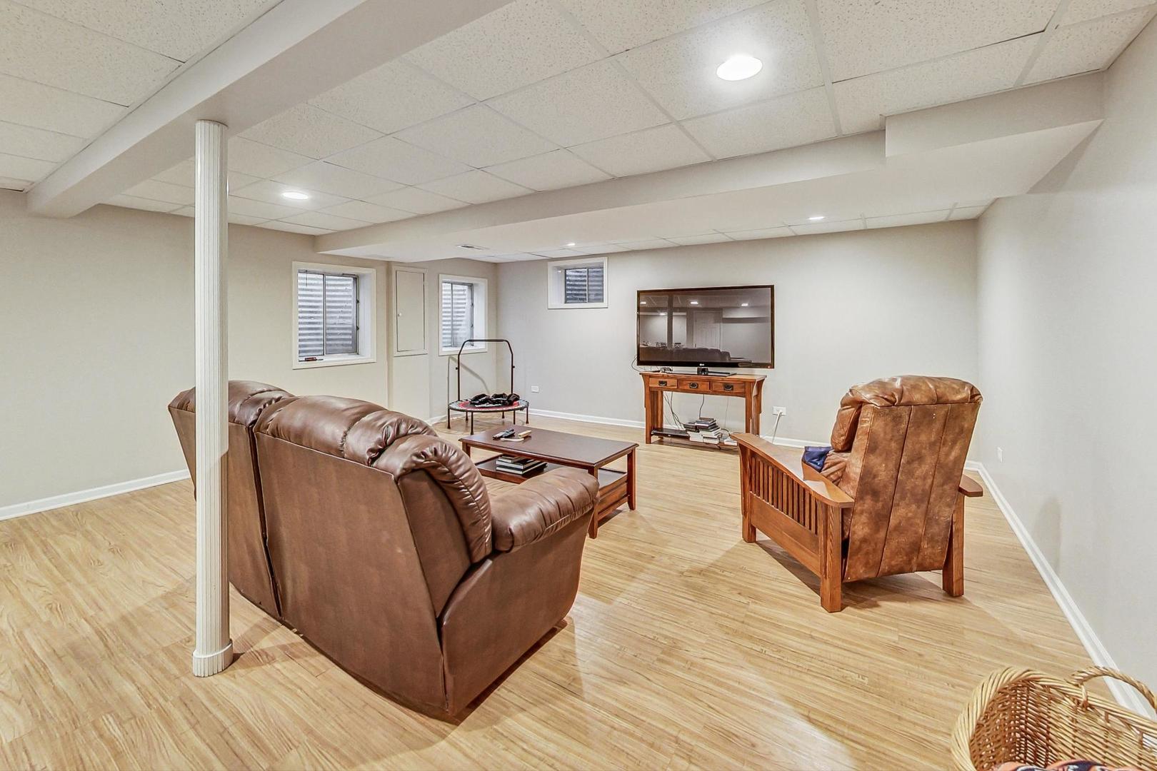 549 60th Place Burr Ridge, IL 60527 - Photo 50 of 66 Gallery Image 50