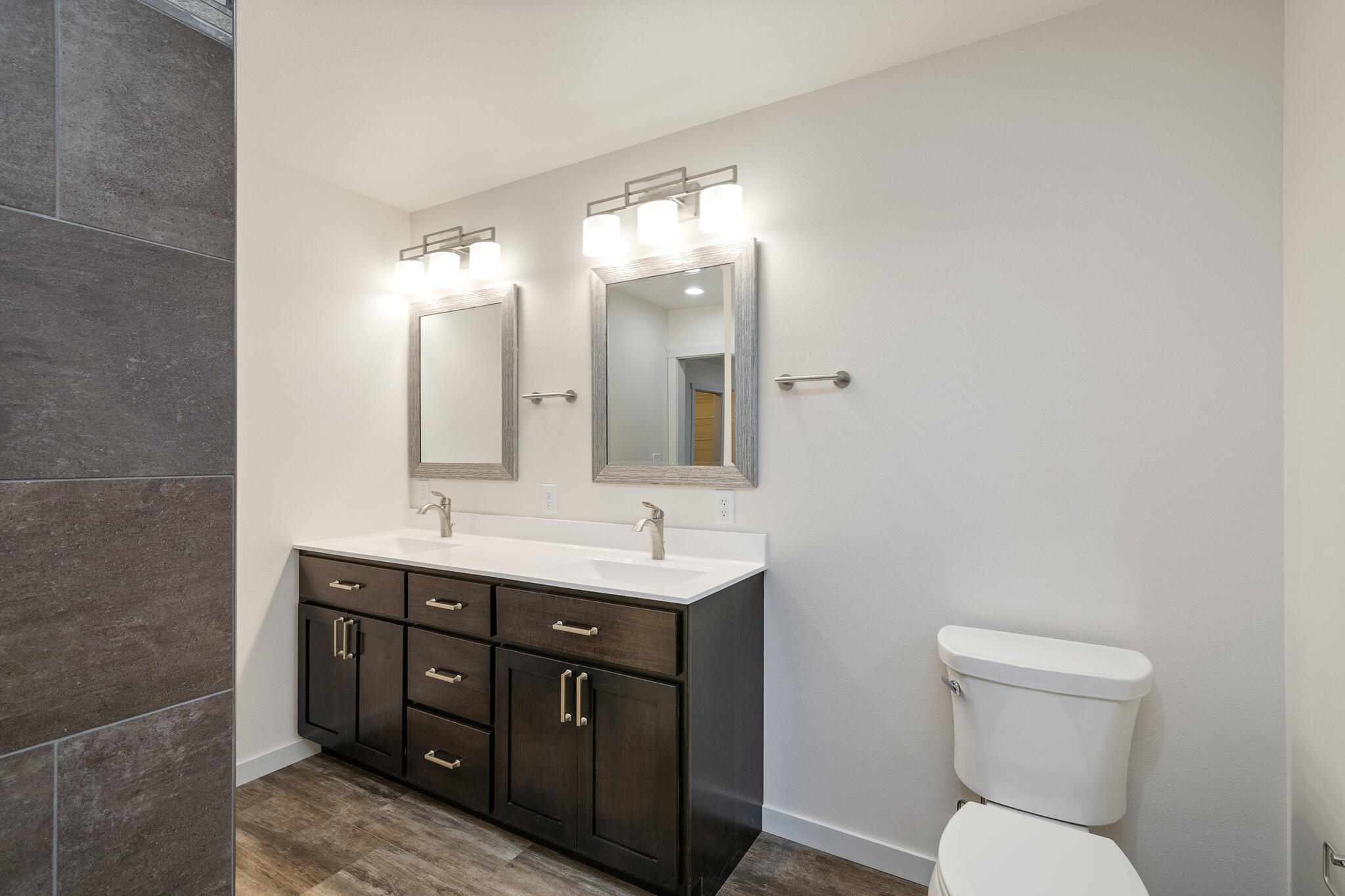 1530 Waldenberger Road Eau Claire, WI 54703 - Photo 15 of 27 15 MASTER BATH