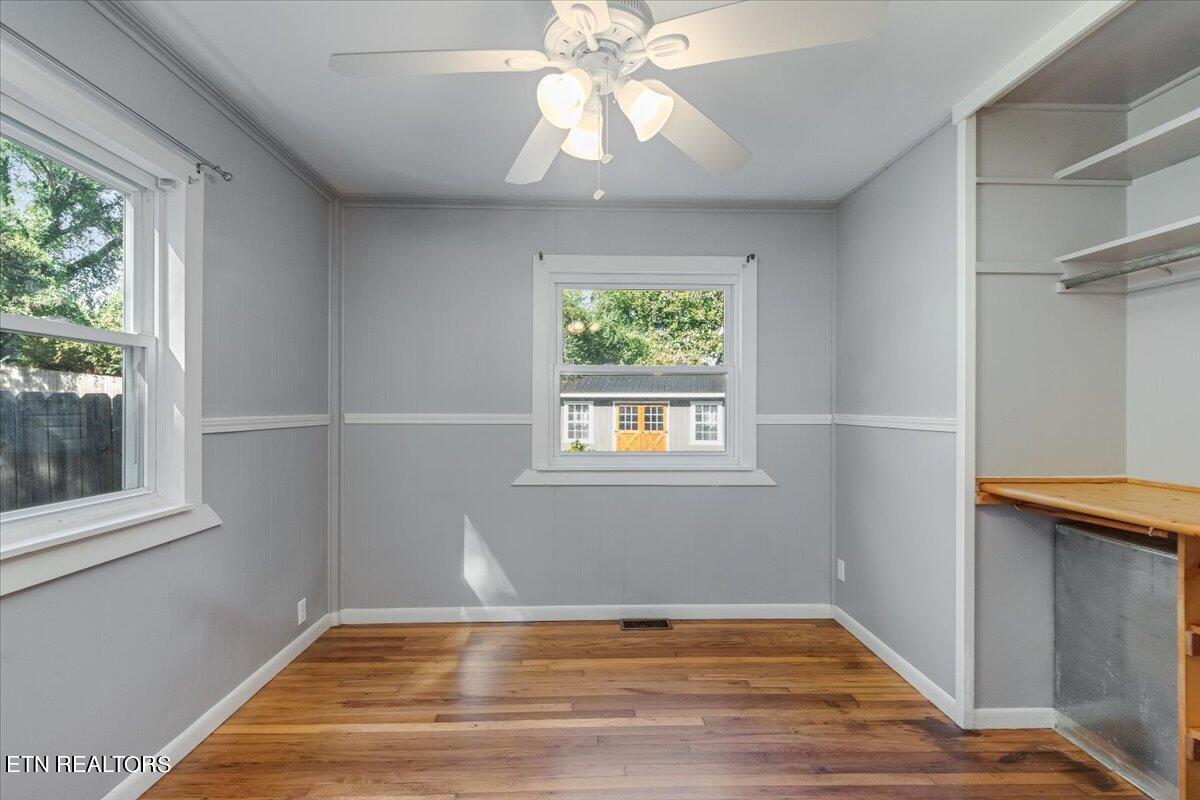 106 Venus Road Oak Ridge, TN 37830 - Photo 21 of 30 20-Bedroom 2