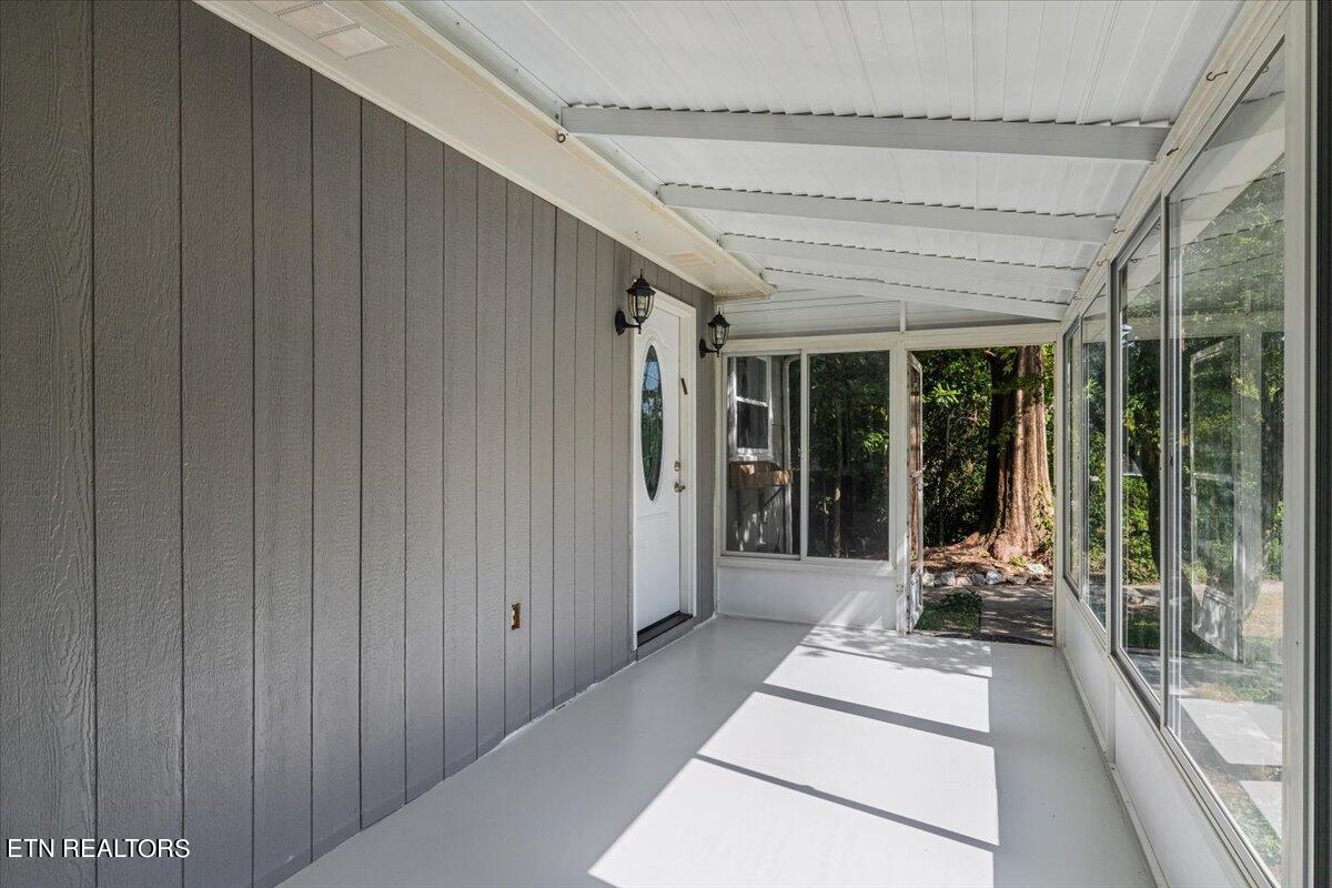 106 Venus Road Oak Ridge, TN 37830 - Photo 4 of 30 03-Patio Area