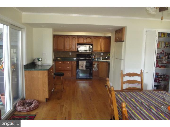 2429 Park Road Warrington, PA 18976 - Photo 6 of 25 Gallery Image 6