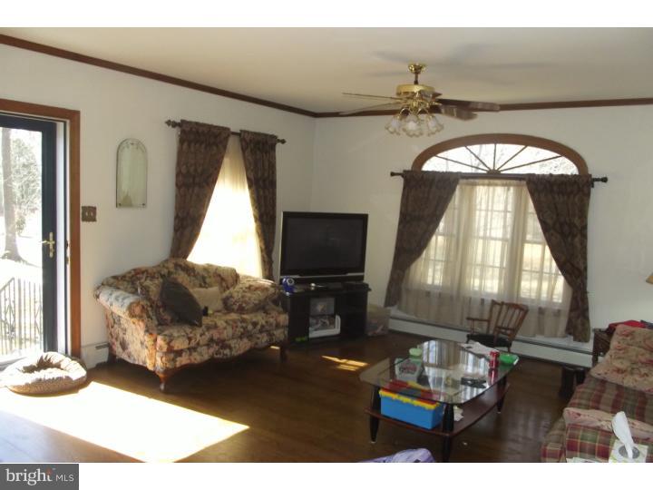 2429 Park Road Warrington, PA 18976 - Photo 8 of 25 Gallery Image 8