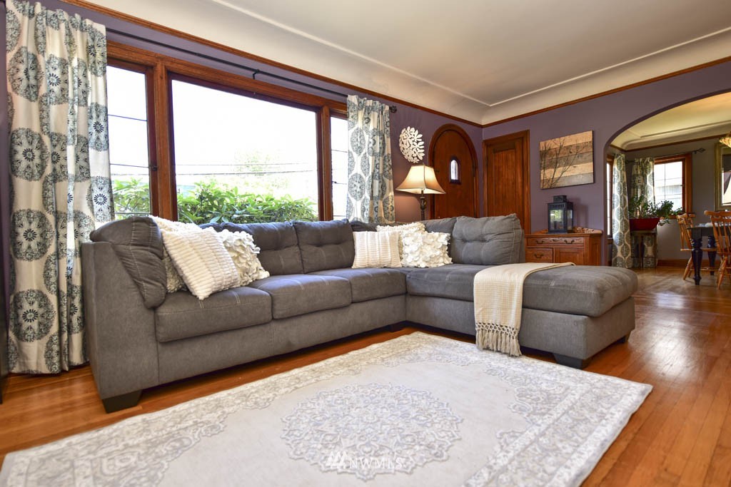 721 North 47th Street Seattle, WA 98103 - Photo 4 of 25
